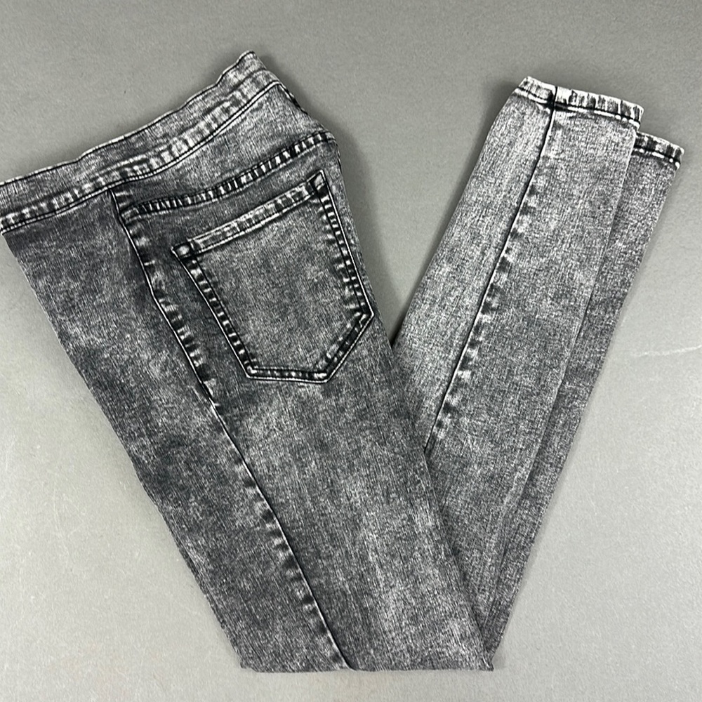 SOLD Garage Ladies Black High Waist Acid Wash/Stonewash Skinny Jeans Size 01